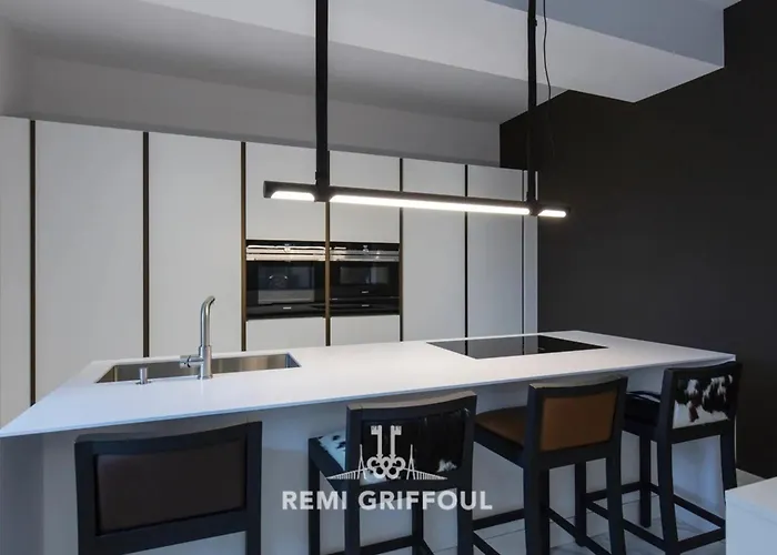 Gernez Historic Center 10 Guests *