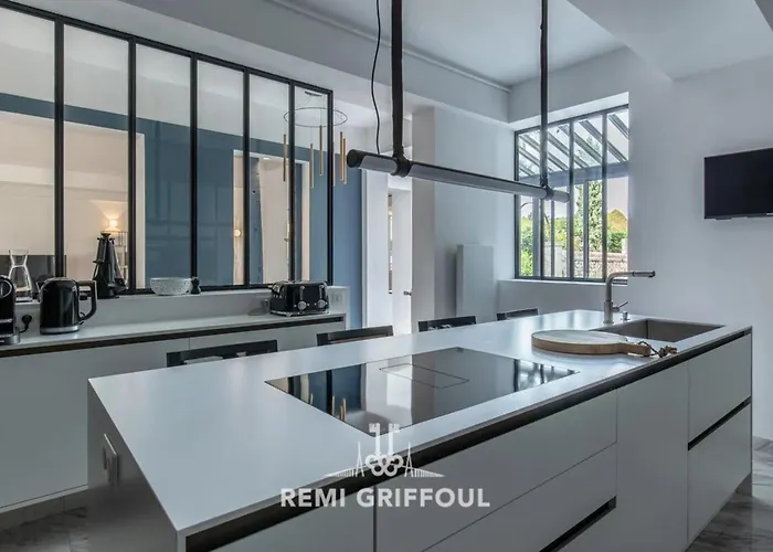 Gernez Historic Center 10 Guests ヴィラ オンフルール