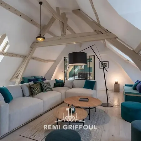 Gernez Historic Center 10 Guests