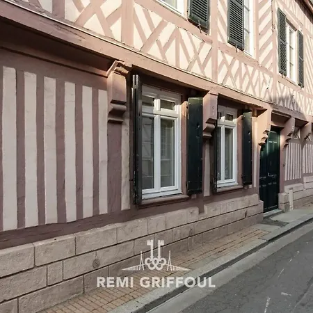 Βίλα Gernez Historic Center 10 Guests *