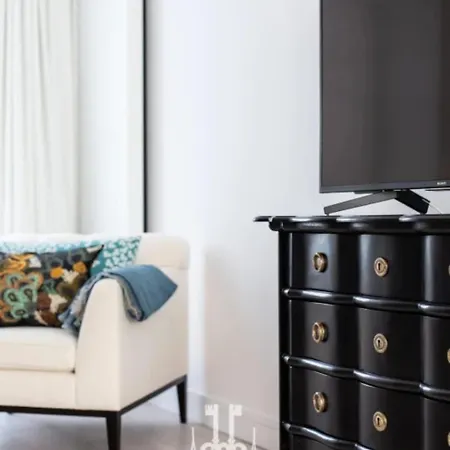 Gernez Historic Center 10 Guests Vila *